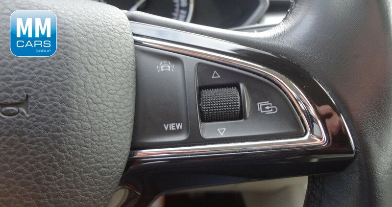 Skoda Superb cena 76850 przebieg: 194300, rok produkcji 2019 z Sandomierz małe 191